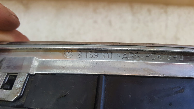 BMW E39 NERKA GRILL ATRAPA LEWA 8159311