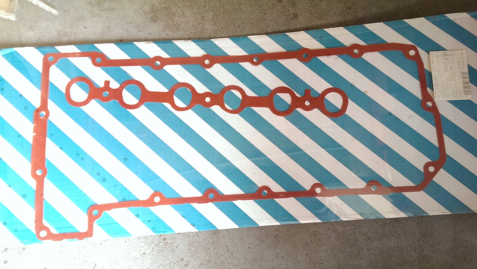 ORYGINAŁ BMW zestaw uszczelek zaworów 7 581 215