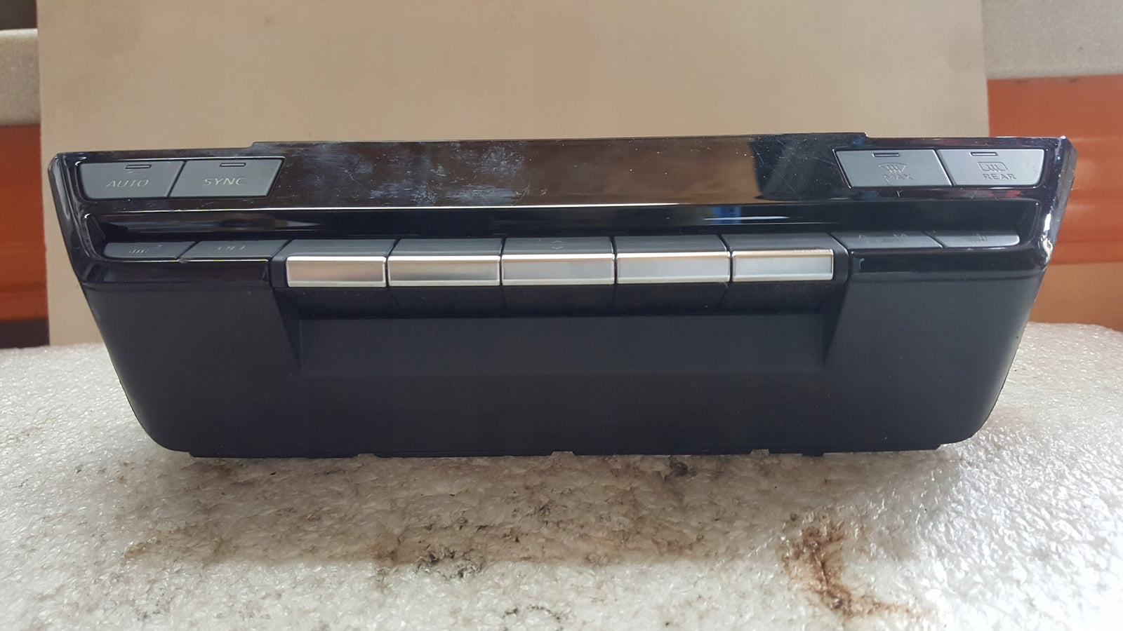 Panel klimatyzacji AUDI A3 8Y0820043A demontaż