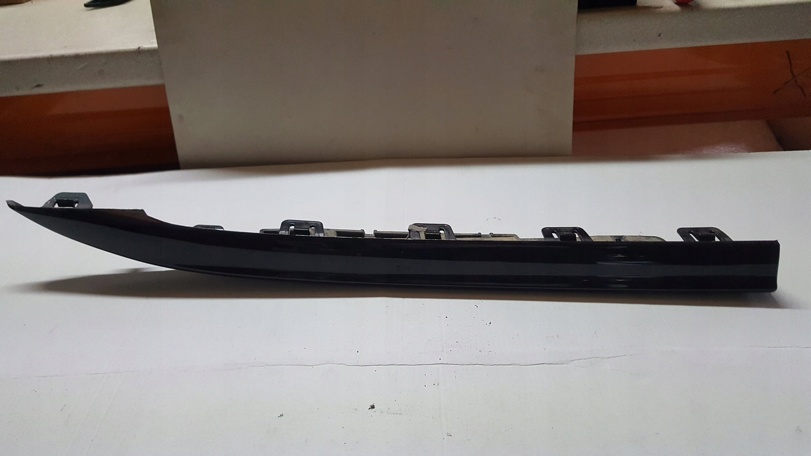 Listwy zderzaka tylnego VW GOLF VIII R-LINE kombi 5H9854521A 5H9854522A