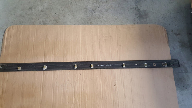 Listwa drzwi M3 prawa BMW E36 Cabrio Coupe 51132256788