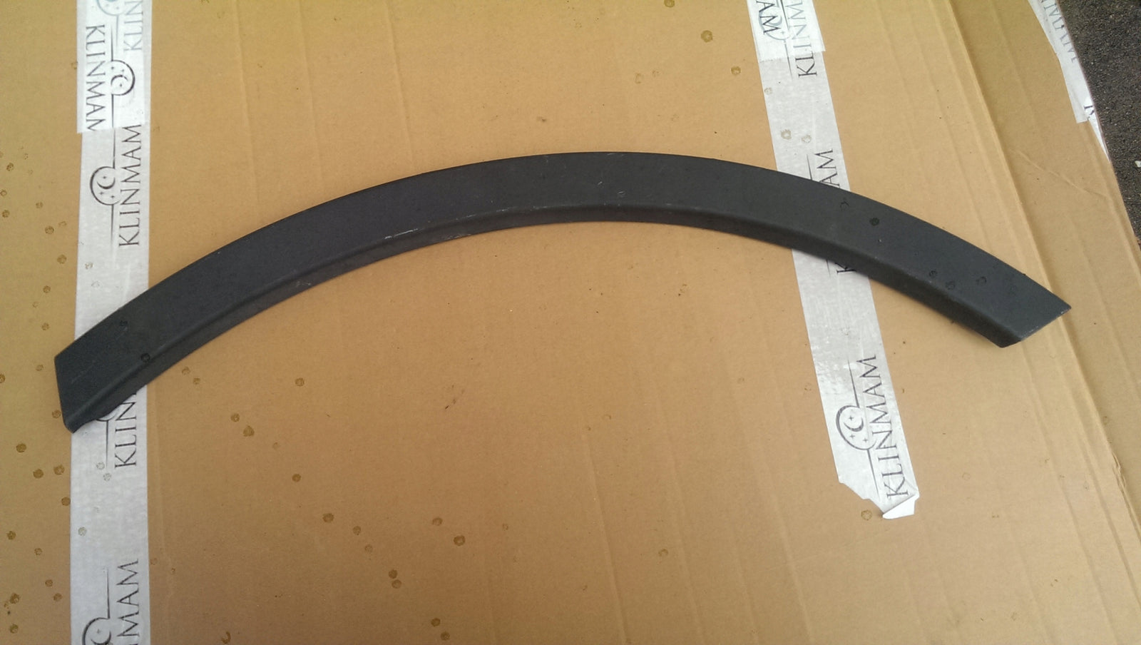 Listwa błotnika lewy tył AUDI Q7 4M0853817
