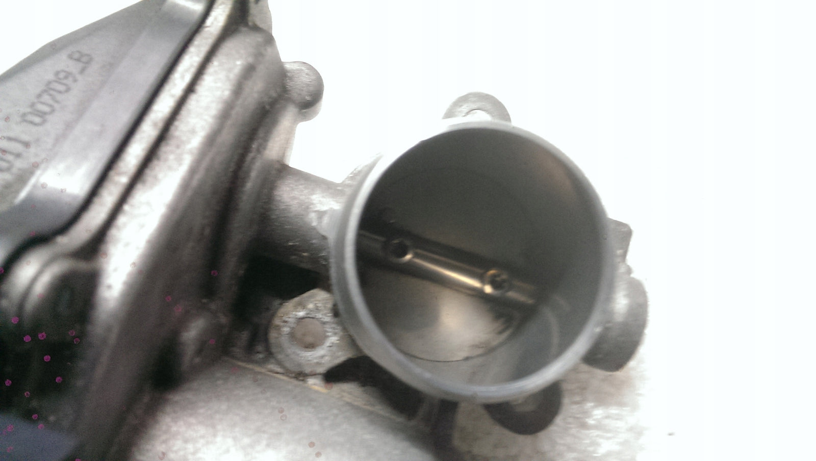 Przepustnica spalin VW AUDI 2.0 TDI 04L131501B