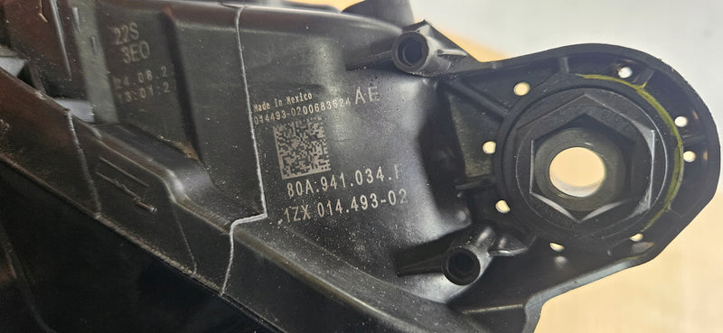 80A941034F IDEAŁ Pr Matrix Audi Q5 2022r EUROPA