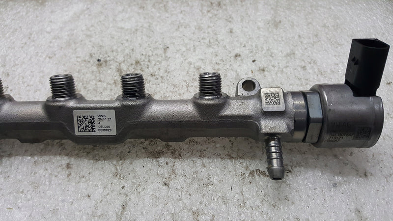 LISTWA WTRYSKOWA ZAWÓR AUDI VW SEAT SKODA 1.6 2.0 TDI 04L125A KOMPLET
