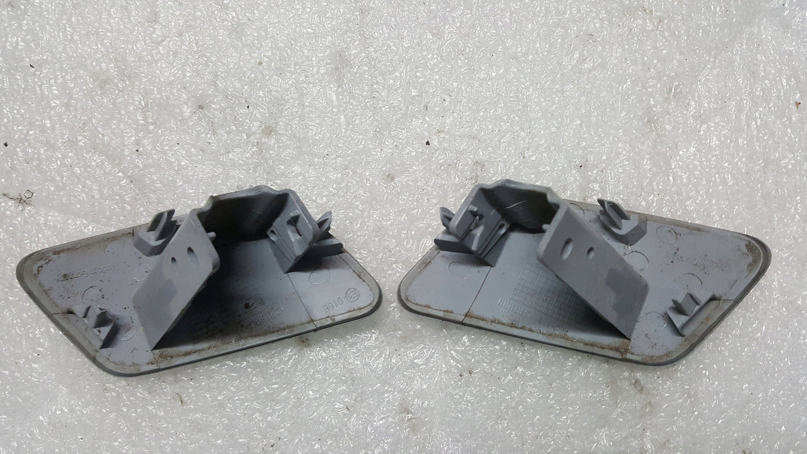 Zaślepki spryskiwaczy L+P AUDI A3 8Y0955275A/276A