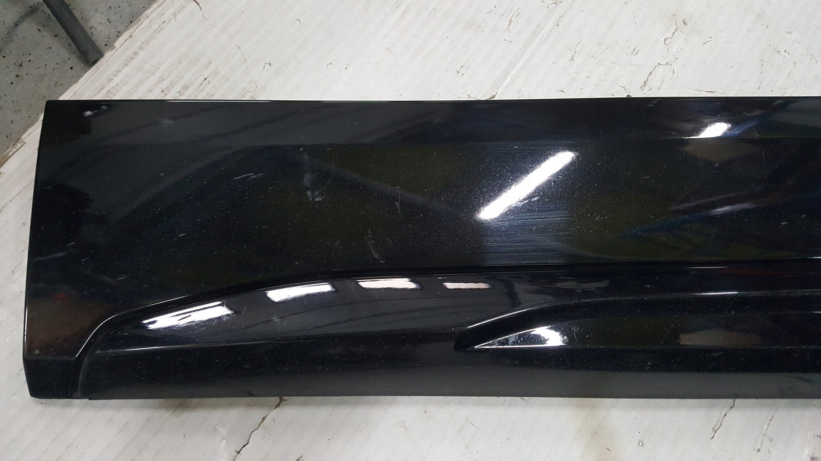 Listwa drzwi lewy przód AUDI Q5 80A853959A demontaż