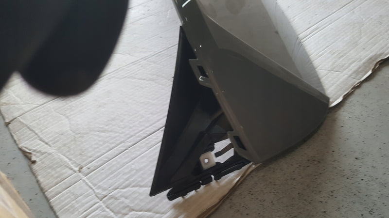 Spoiler lotka klapy tył VW GOLF VIII 5H6827934 demontaż