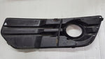 Kratka zderzaka prawy przód AUDI Q5 8R0807682A demontaż