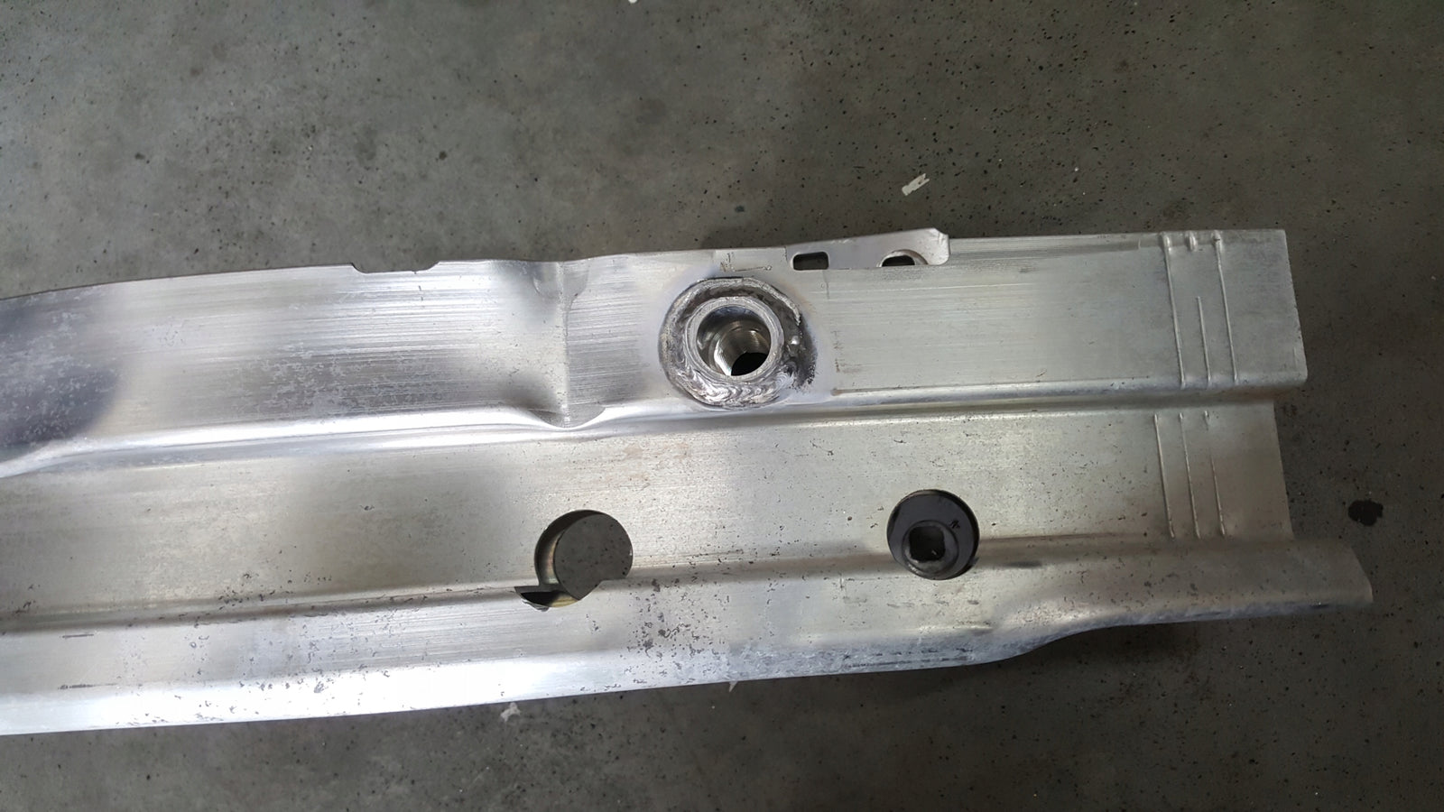 Belka wzmocnienie zderzaka tylnego VW TOUAREG 760807305 demontaż
