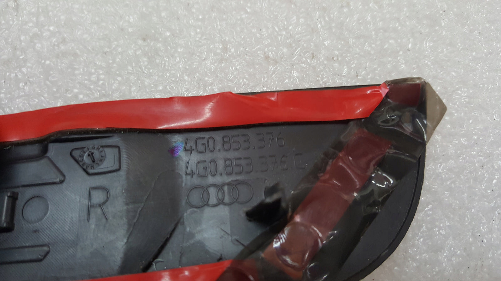 Listwa progowa prawy tył AUDI A6 C7 4G0853376 NOWA ORYGINAŁ