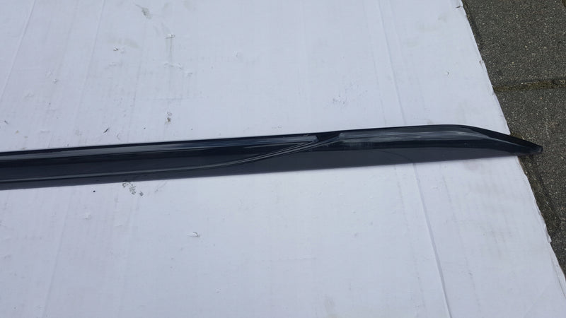 Listwa progowa prawa AUDI A4 B9 S-LINE 8W0853931A
