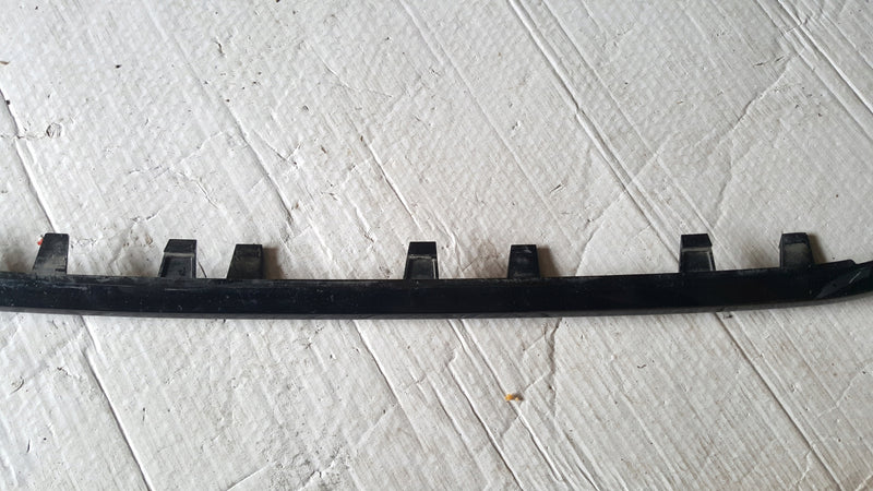 Listwa zderzaka przedniego AUDI Q3 83A853643 demontaż