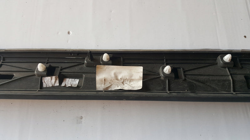 Listwa drzwi prawy przód SKODA SUPERB 3 3V0854940