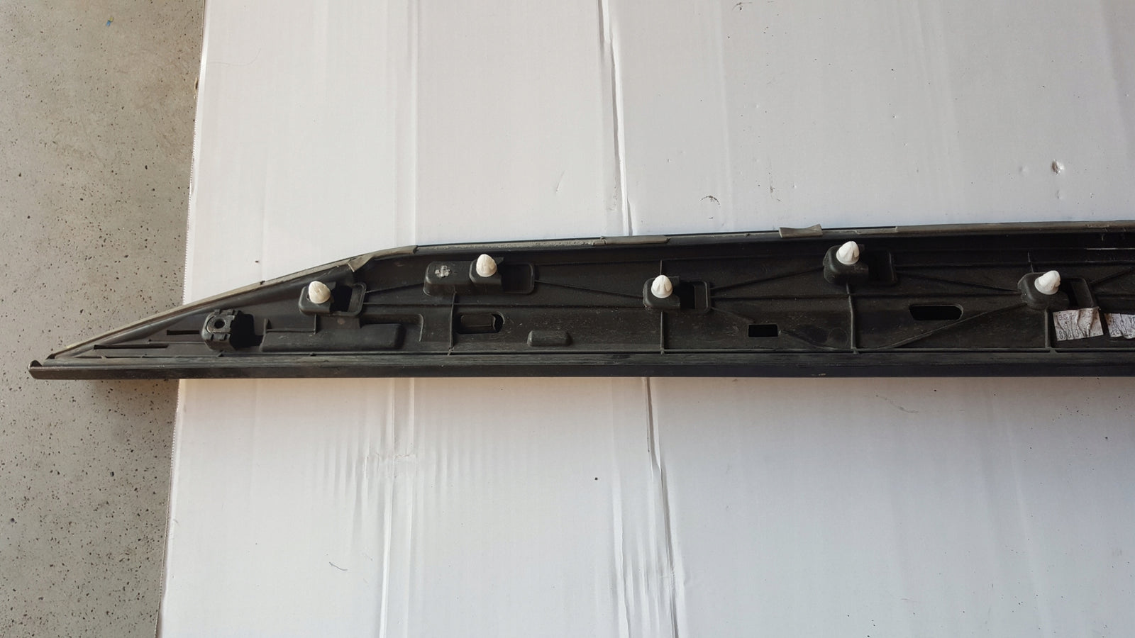 Listwa drzwi prawy przód SKODA SUPERB 3 3V0854940