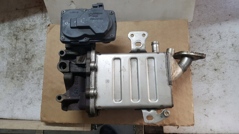 Zawór EGR chłodnica spalin VW 04L131512T demontaż