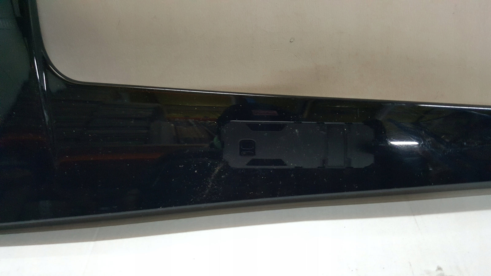 Listwa spoiler klapy bagażnika lewa strona VW GOLF VIII 5H9827939A