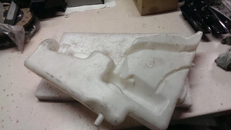Zbiornik płynu spryskiwaczy AUDI A5 A4 8T0955453C