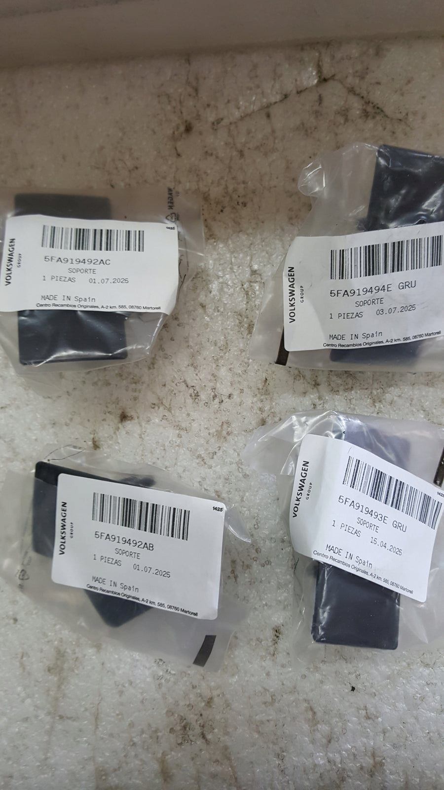 KOMPLET UCHWYTY CZUJNIKÓW PDC SEAT/CUPRA 5FA 492AC/492AB/493E/494E