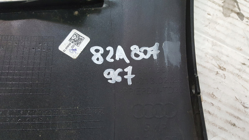 Narożnik zderzaka tylnego lewa strona AUDI A1 82A807967 demontaż