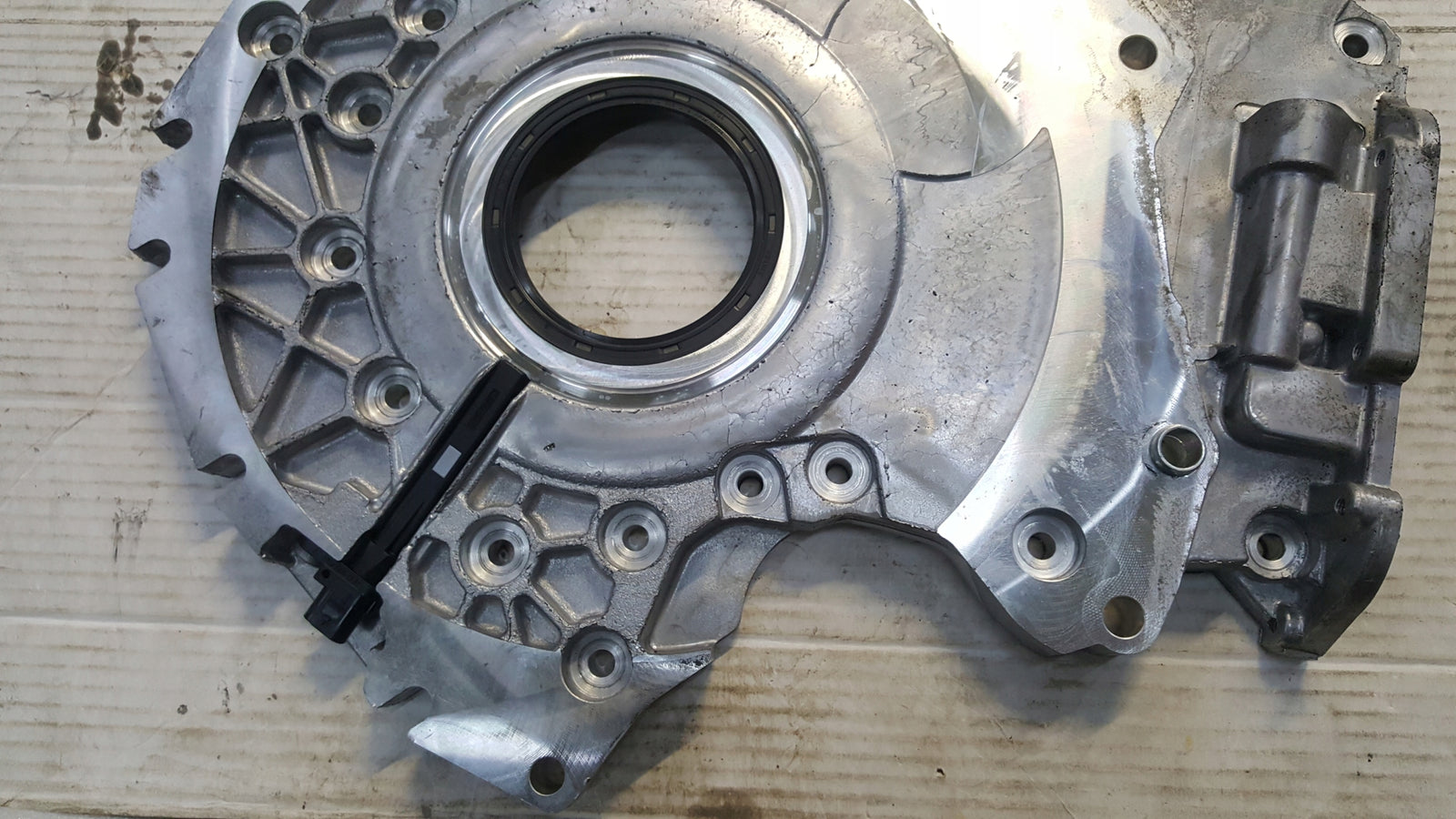 Obudowa rozrządu AUDI 3.0 V6 TDI 059103171DP