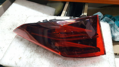 CUPRA FORMENTOR LIFT VZ 2024- LAMPA PRAWA TYŁ 5FF945208A