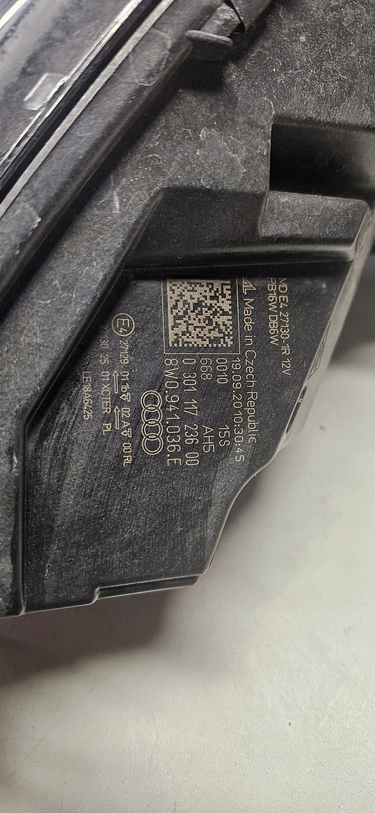 PR kompletny LED Matrix Audi A4 8W0941036E IDEAŁ!