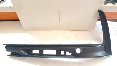 Listwa atrapa zderzaka tylnego prawa strona AUDI RSQ3 83F807834C demontaż