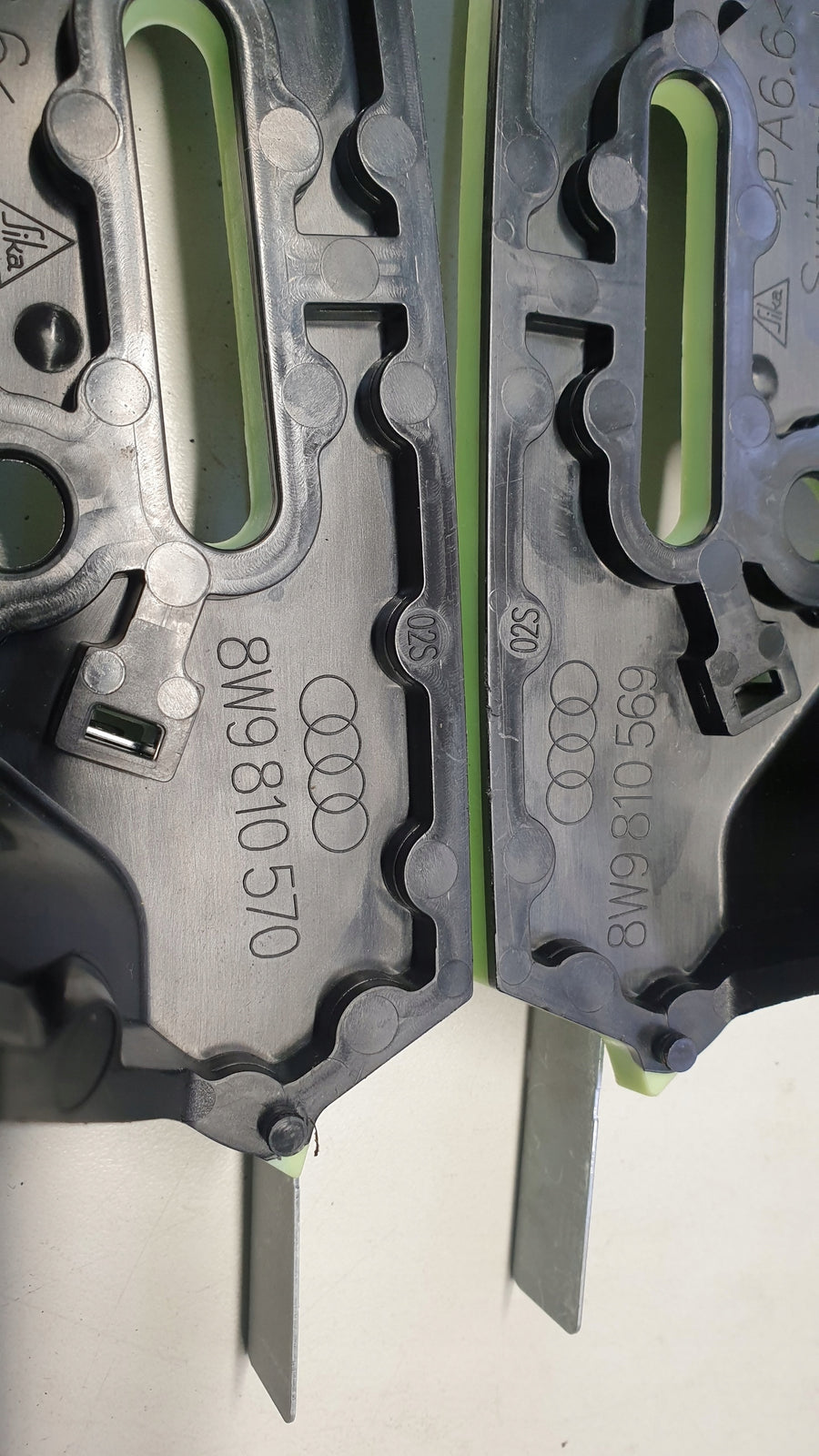LE i PR TYŁ Audi A4 ALLROAD 8W9810570 8W9810569