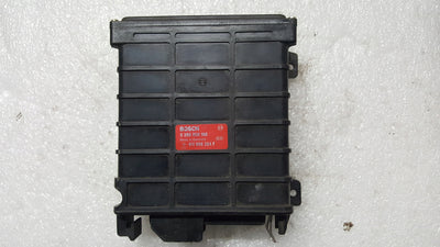 Komputer sterownik silnika VW 811906264F demontaż