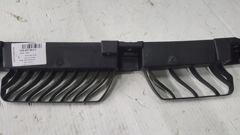 NOWY ORYGINALNY ślizg zderzaka tylnego VW GOLF VIII kombi 5H9807863C
