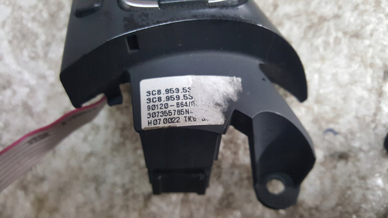 PRZEŁĄCZNIKI GUZIKI PRZYCISKI KIEROWNICY 3C8959537D 3C8959538G VW PASSAT CC