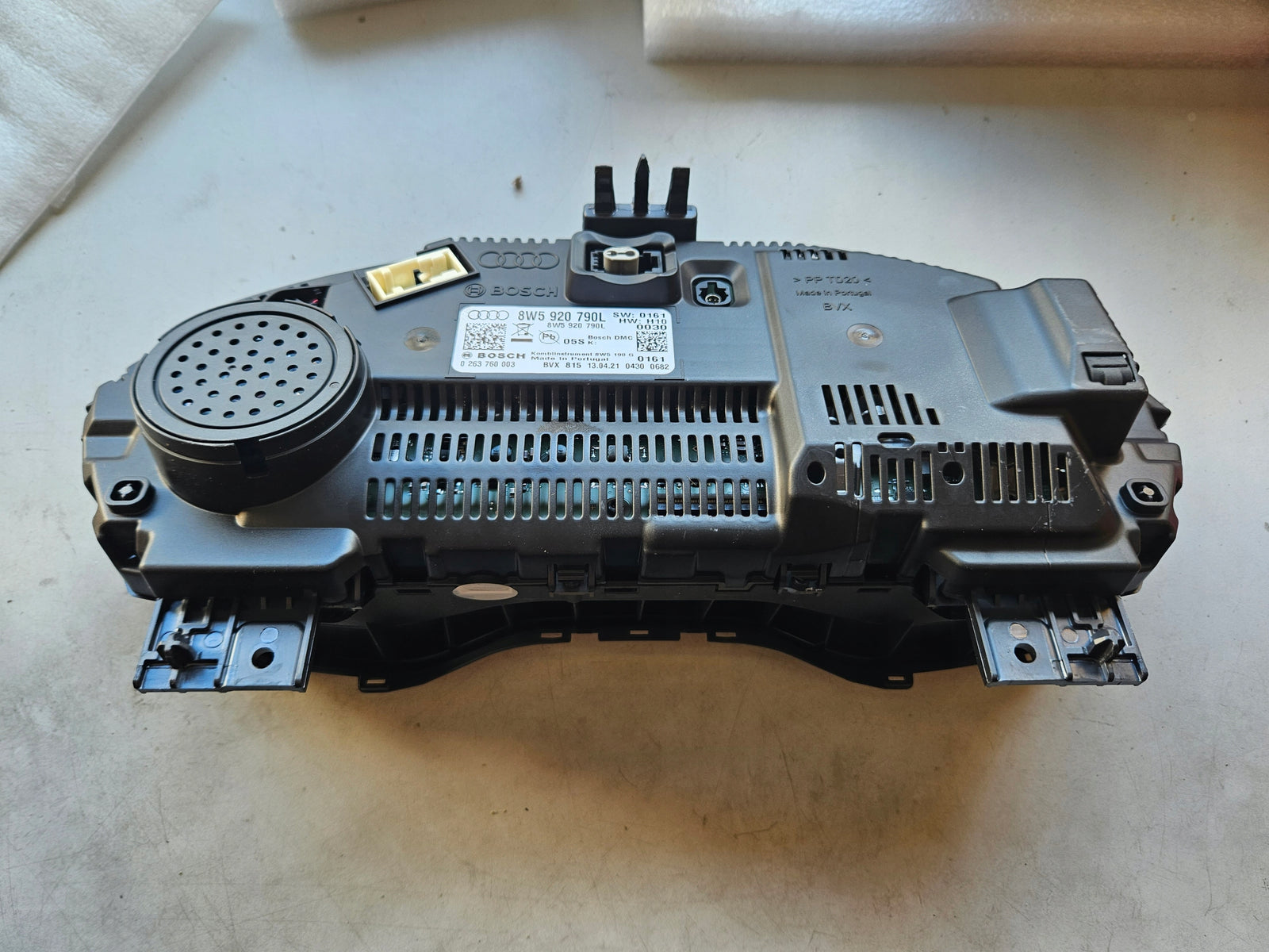 Licznik zegary virtual LCD AUDI 8W5920790L IDEAŁ