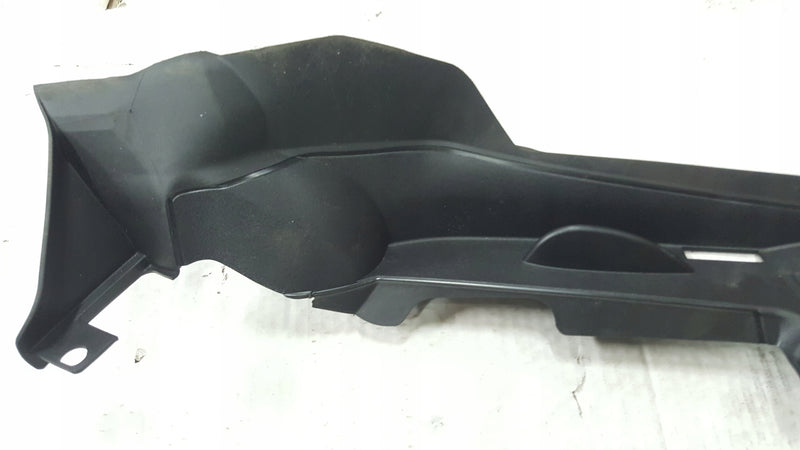 Nakładka błotnika prawy przód AUDI A4 B9 8W0821170