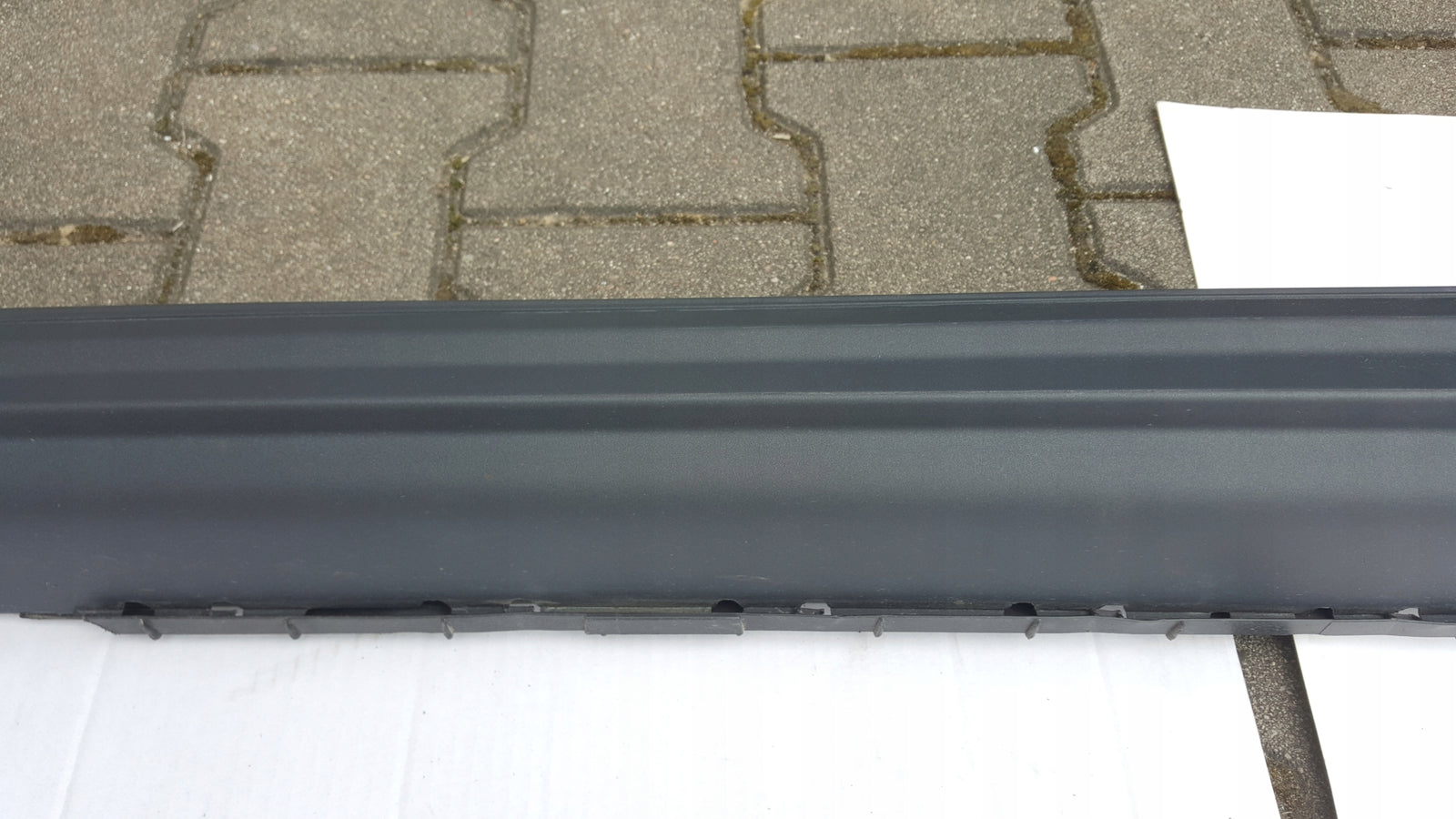Listwa progowa lewa strona AUDI A4 (B9) ALLROAD 8W9853859J demontaż