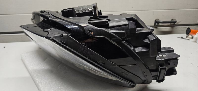 Pr kompletny FUL LED Audi A3 8Y0941034 IDEAŁ 2021r