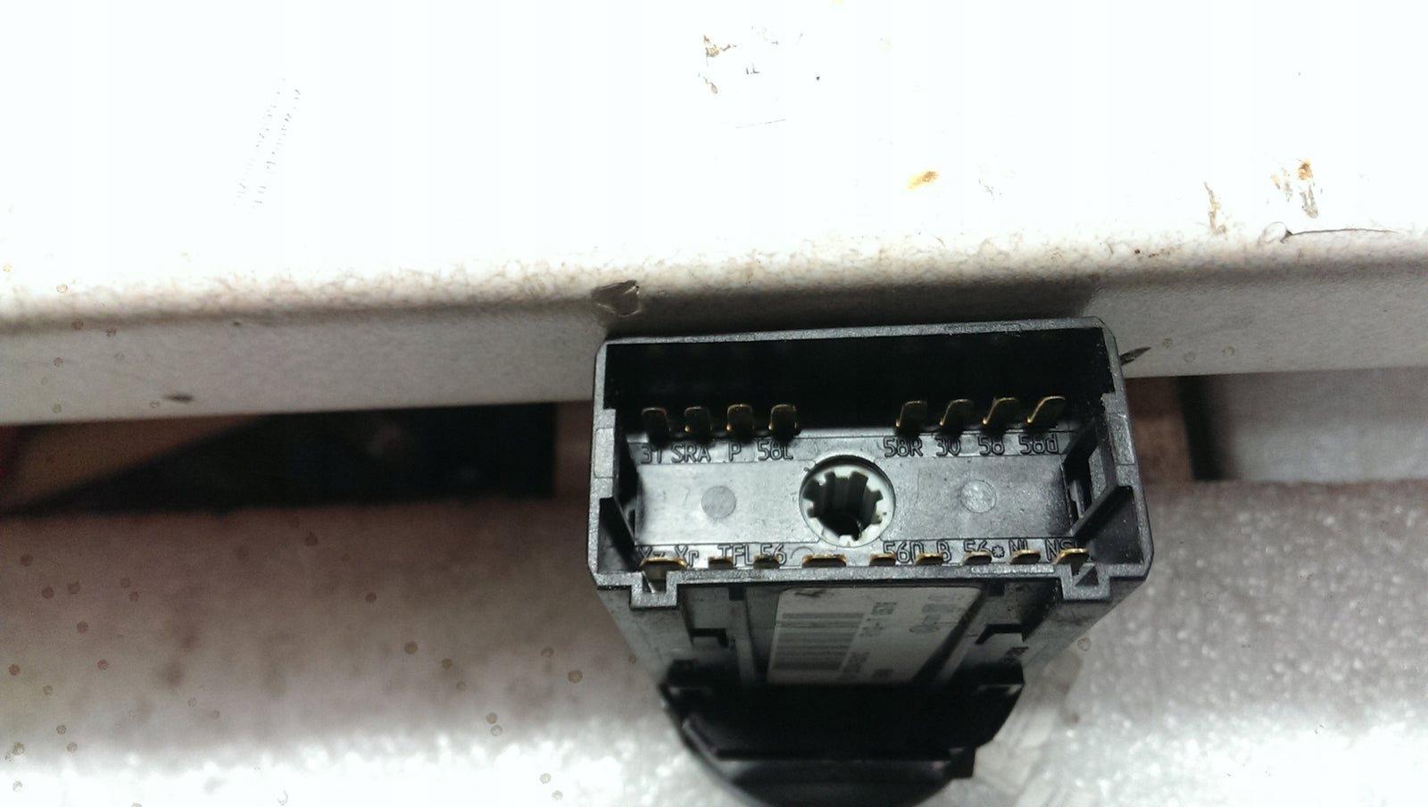 Włącznik świateł VW SEAT SKODA 1S0941531C demontaż