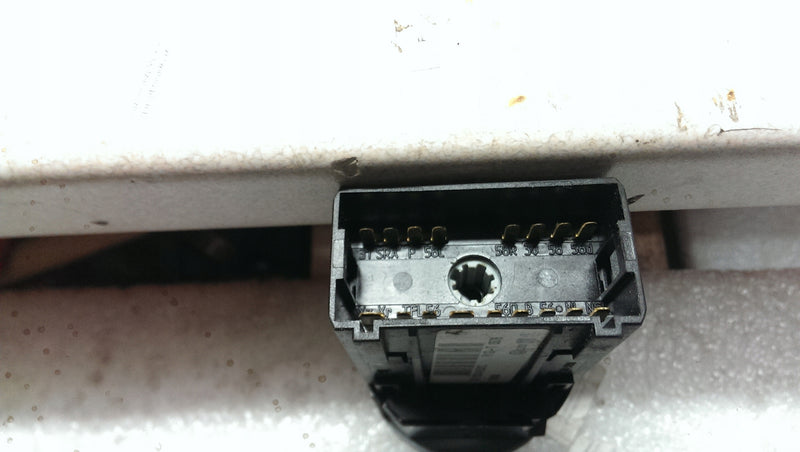 Włącznik świateł VW SEAT SKODA 1S0941531C demontaż