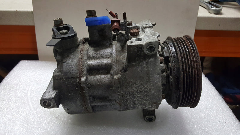 Kompresor klimatyzacji AUDI A4 B8 A5 8T0260805P