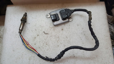 Sonda lambda czujnik NOX VW-- AUDI 059907807J demontaż