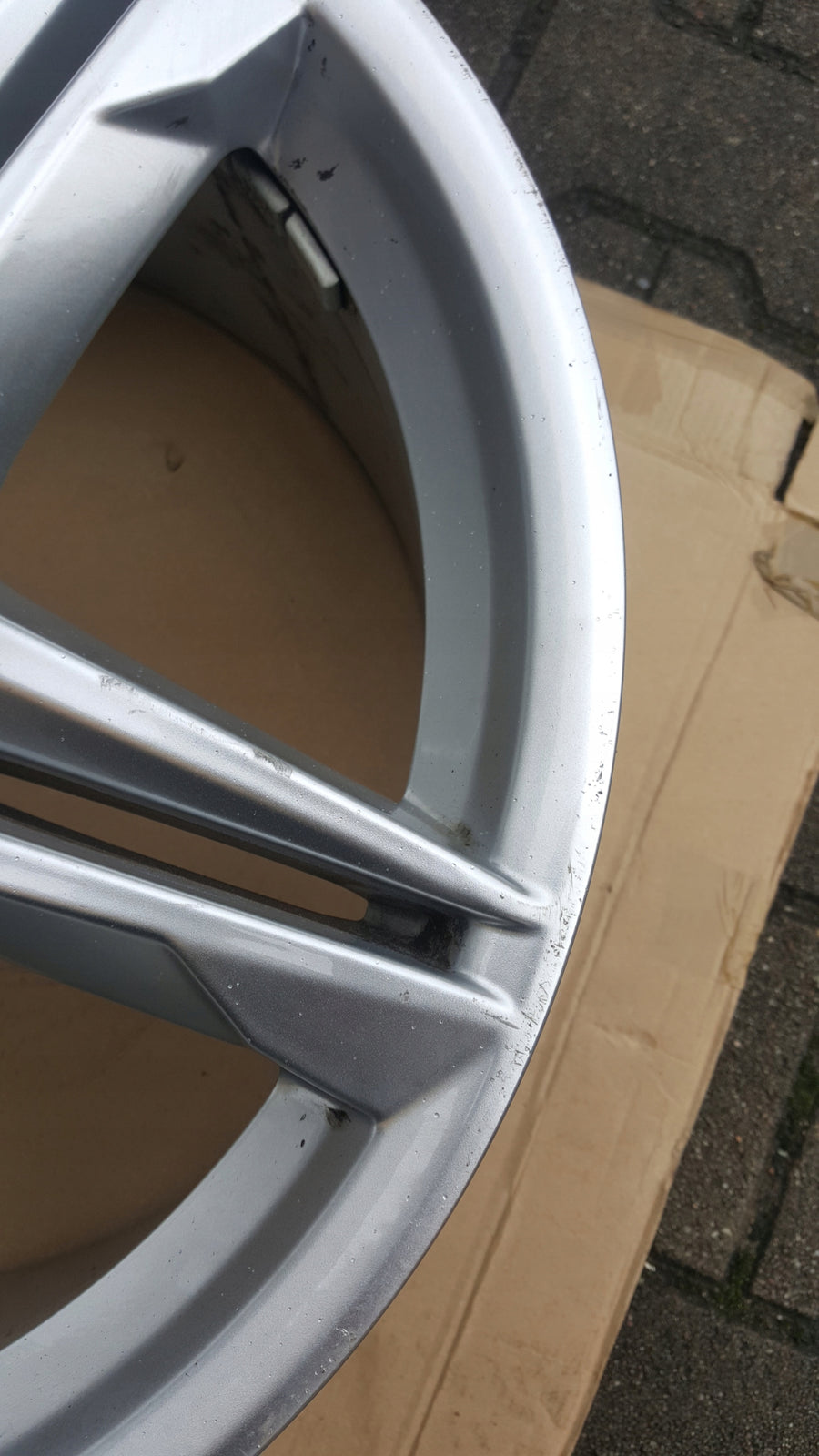 Felga aluminiowa 18 Audi A5 A4 OE 8W0601025DE 8.5