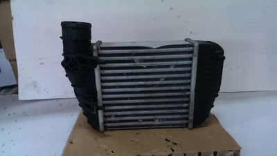 chłodnica powietrza Audi 4F0145805S intercooler