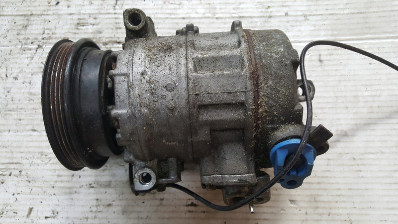 Kompresor klimatyzacji AUDI A4 B5 8D0260808