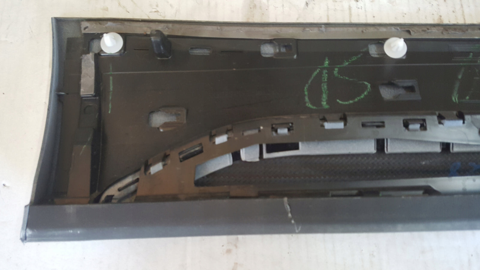 Listwa drzwi lewy tył AUDI Q5 80A853969A CARBON