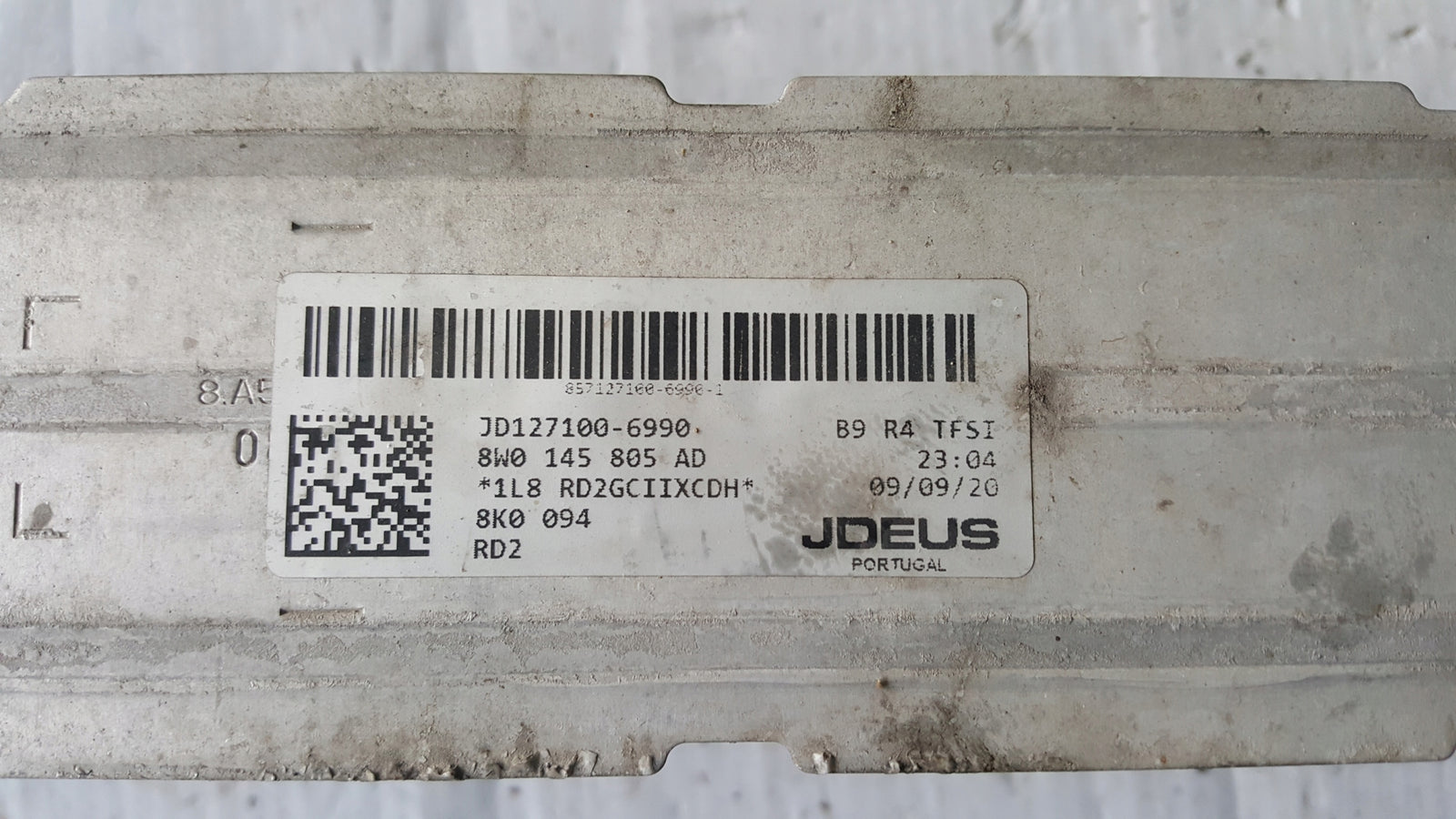 Chłodnica intercooler AUDI A4 (B9) A5 A6 (C8) A7 Q5 8W0145805AD demontaż