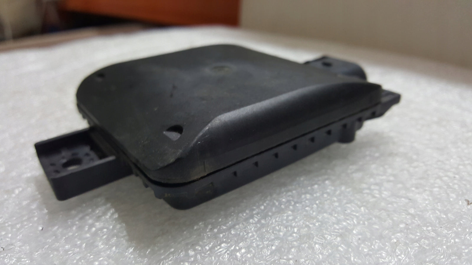Radar asystent zmiany pasa VW AUDI SKODA SEAT 2Q0907686E demontaż