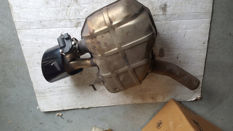 TŁUMIK KOŃCOWY ACTIVE AUDI RS4 RS5 8W0253611Q