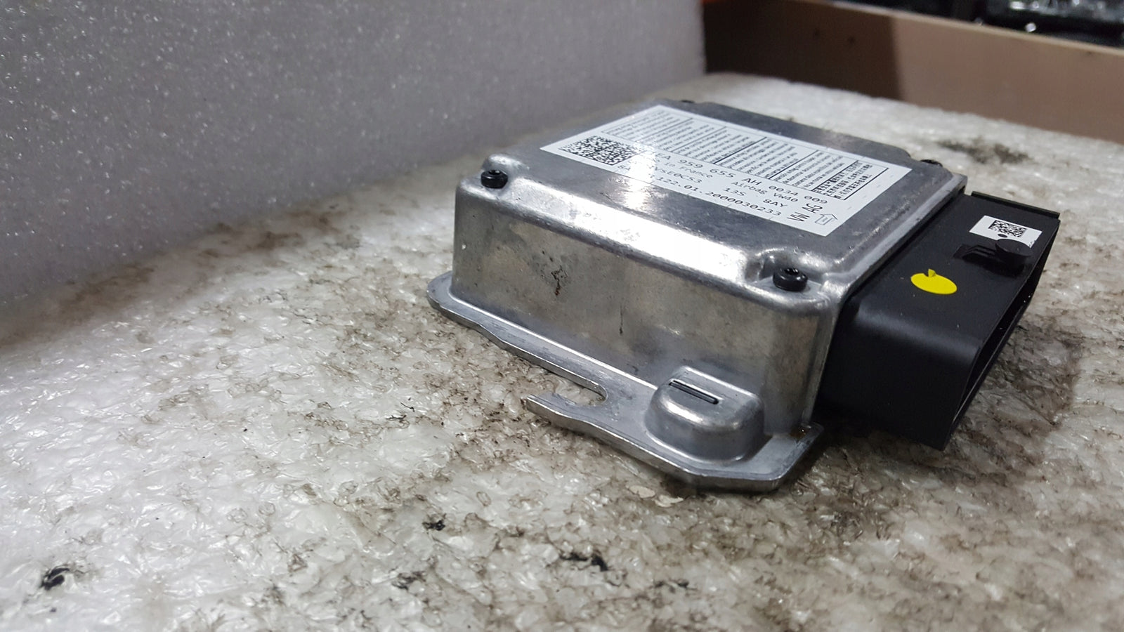 Moduł sterownik Air Bag VW 1EA959655AH demontaż