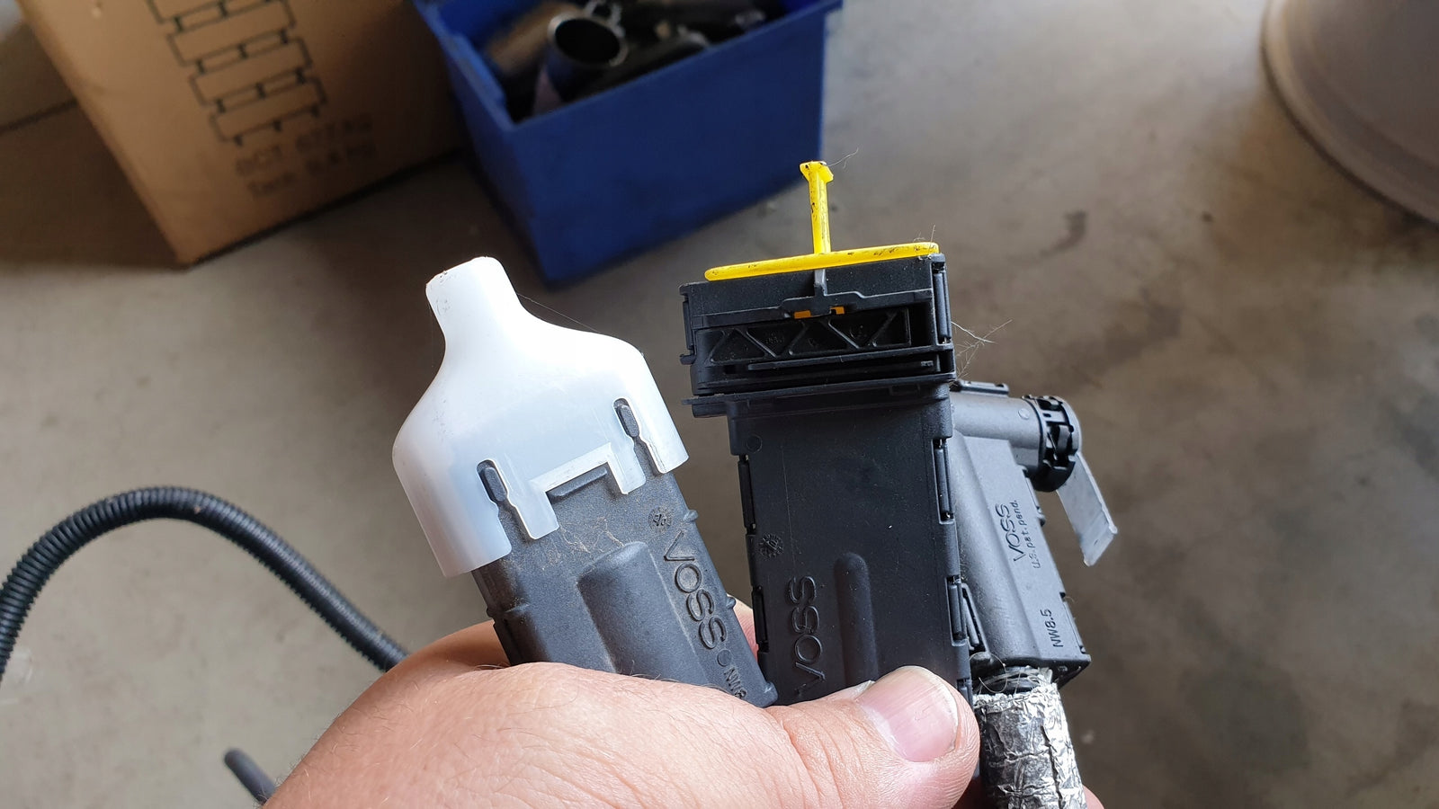 5WA131961M Przewód doprowadzający środek AD BLUE