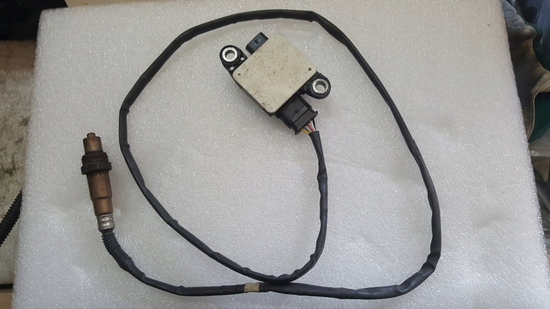 Sonda lambda czujnik cząstek AUDI A4 (B9) 8W0906261E demontaż
